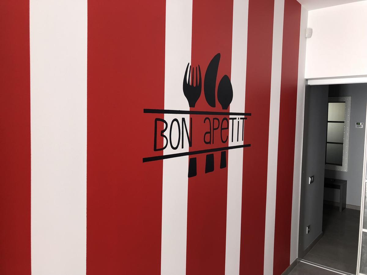 Bon Apetit Apartament Lviv Exterior foto
